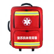 集成急救、通信、生存工具于一体