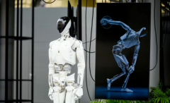 而在于谁能最高效地将技术转化为不可或缺的用