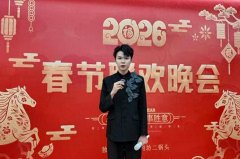 歌曲中描绘了家乡的戏楼、梯田等等