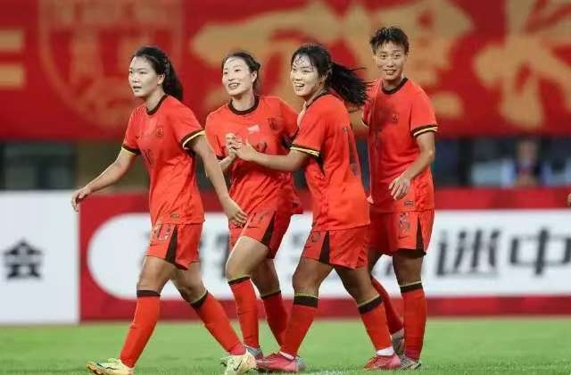 中国U20女足3-0越南开门红 郑璐双响黄嘉欣伤退
