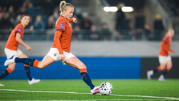 16名狼堡女足将启程征战多国国家队赛事