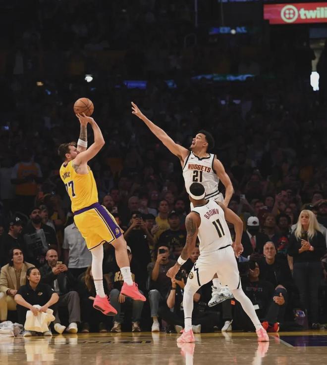 湖人核心伤病潮冲击季后赛前景