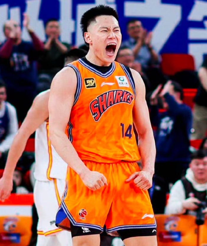 徐杰王者归来 王哲林爆发 赵继伟高效输出 上海